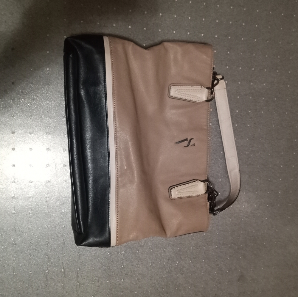 Vera Wang purse brand new